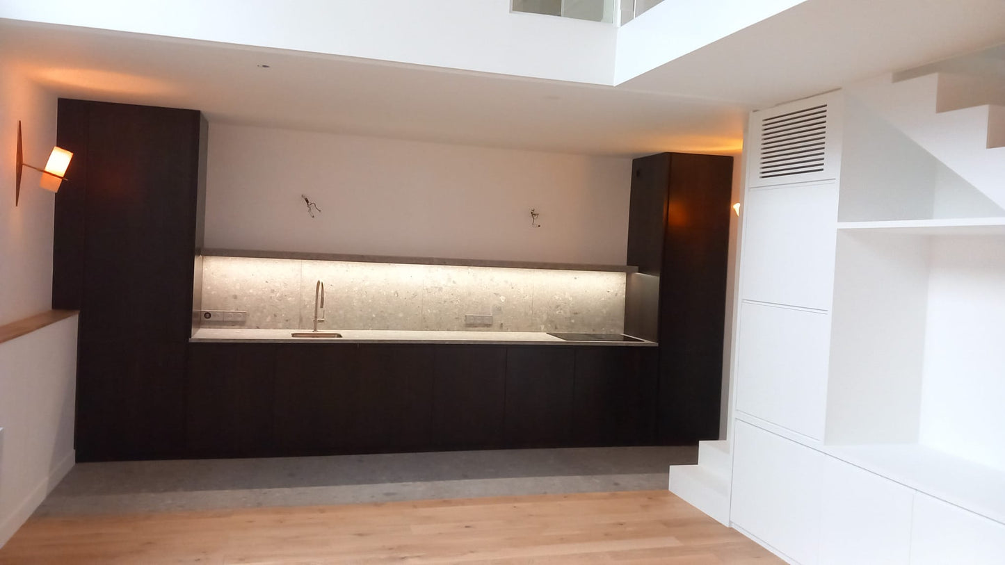 Paris (75011) / Faubourg St Antoine – Surélévation d’un Logement