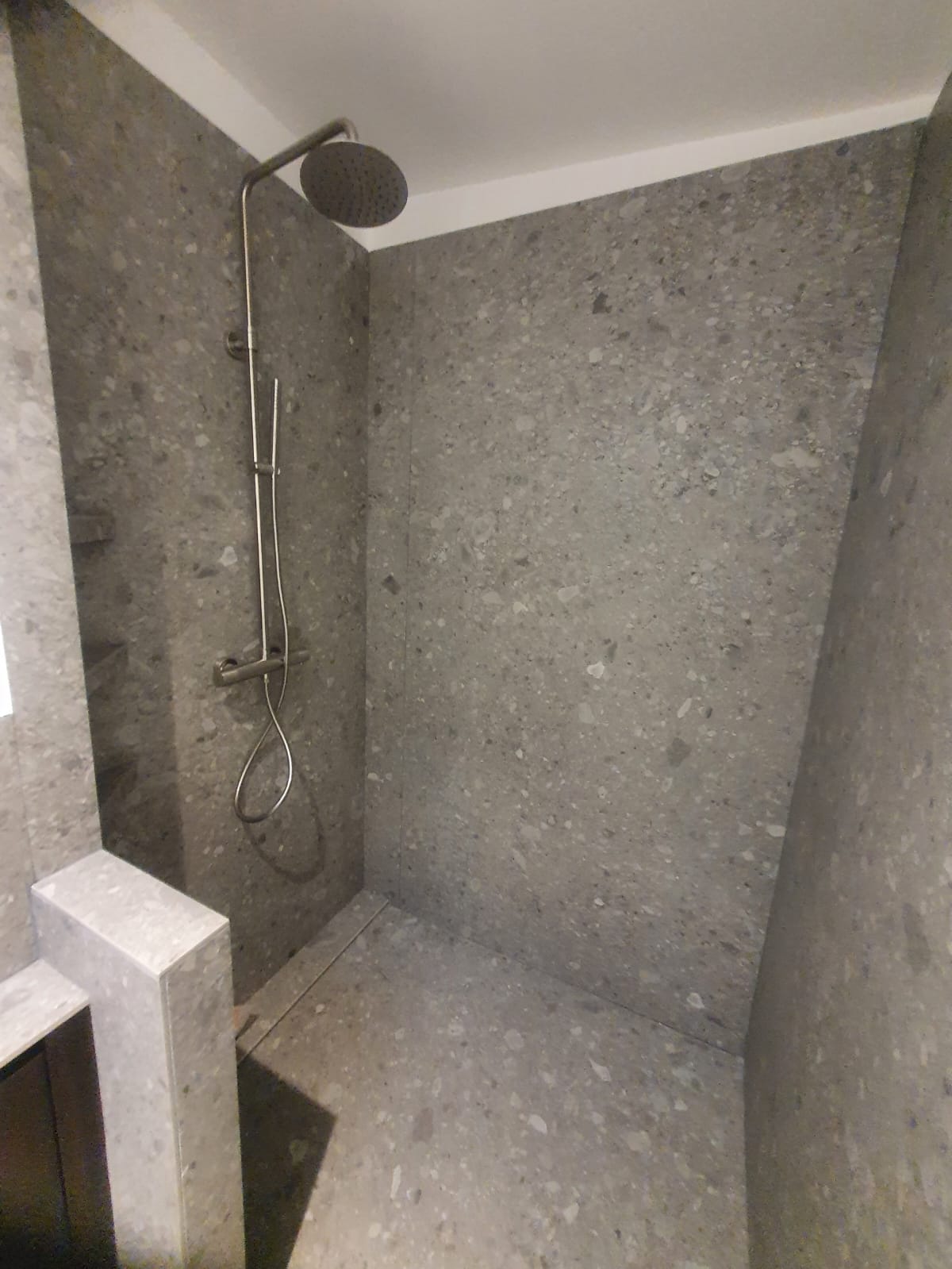Paris (75011) / Faubourg St Antoine – Surélévation d’un Logement