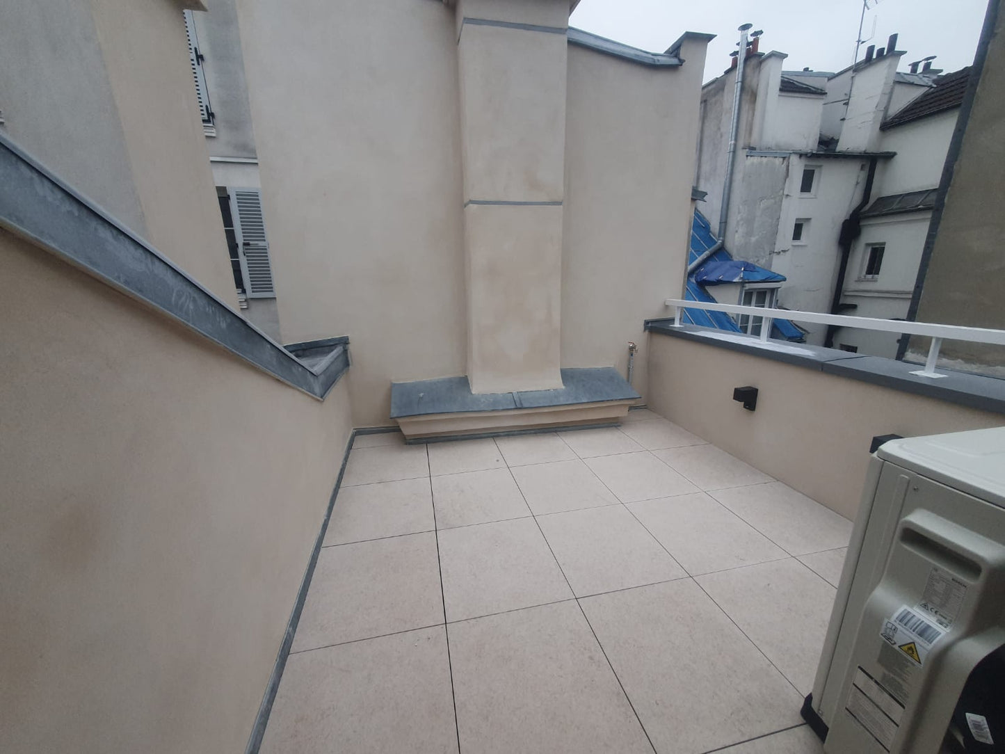 Paris (75011) / Faubourg St Antoine – Surélévation d’un Logement