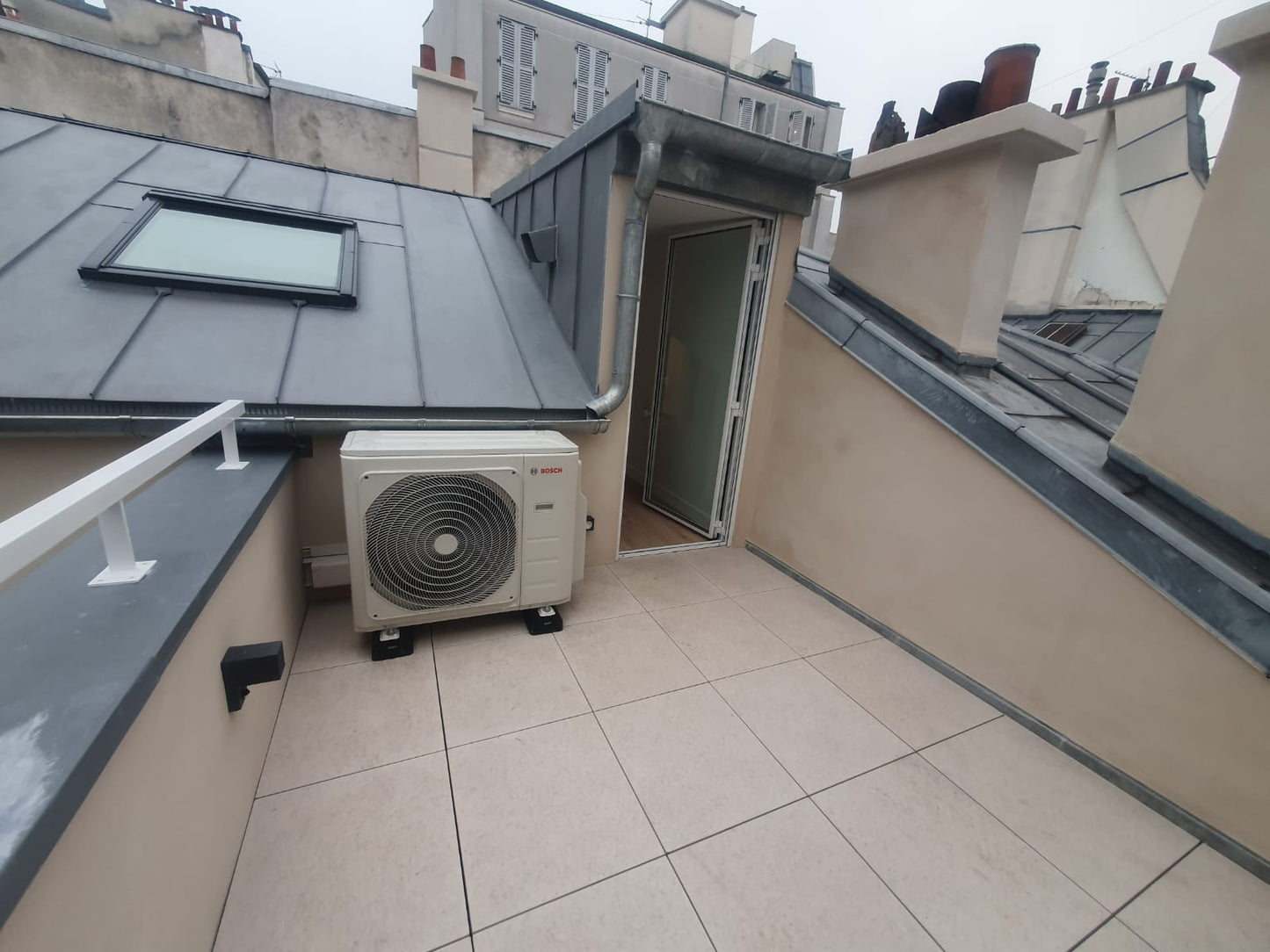 Paris (75011) / Faubourg St Antoine – Surélévation d’un Logement