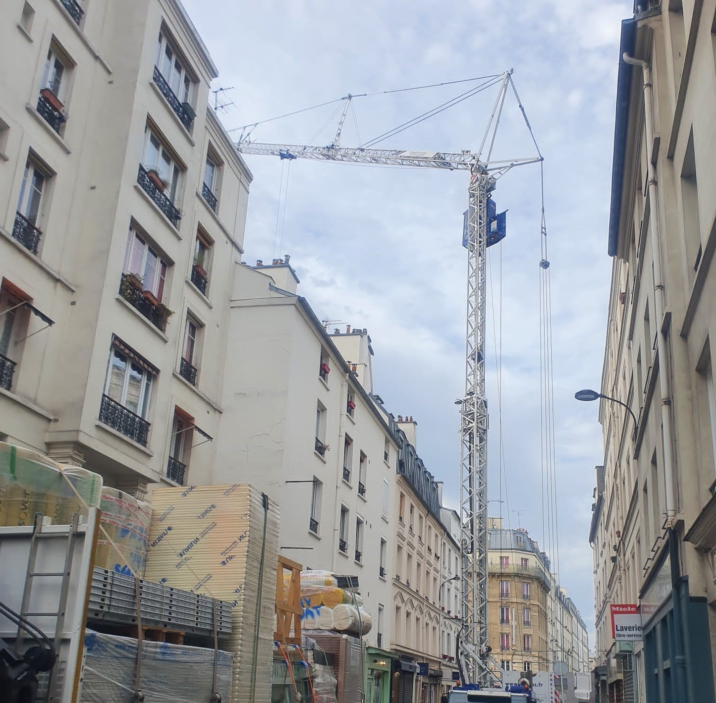 Paris (75011) / Faubourg St Antoine – Surélévation d’un Logement